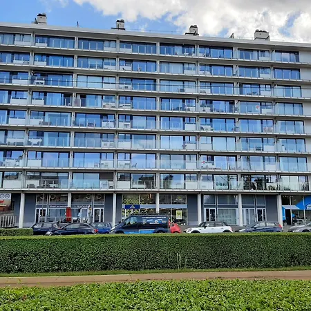 Driemaster, Stijlvol Met Uitzicht Op Jachthaven En Prive Parking, Centrum אוסטנדה