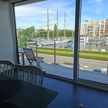 Driemaster, Stijlvol Met Uitzicht Op Jachthaven En Prive Parking, Centrum דירה